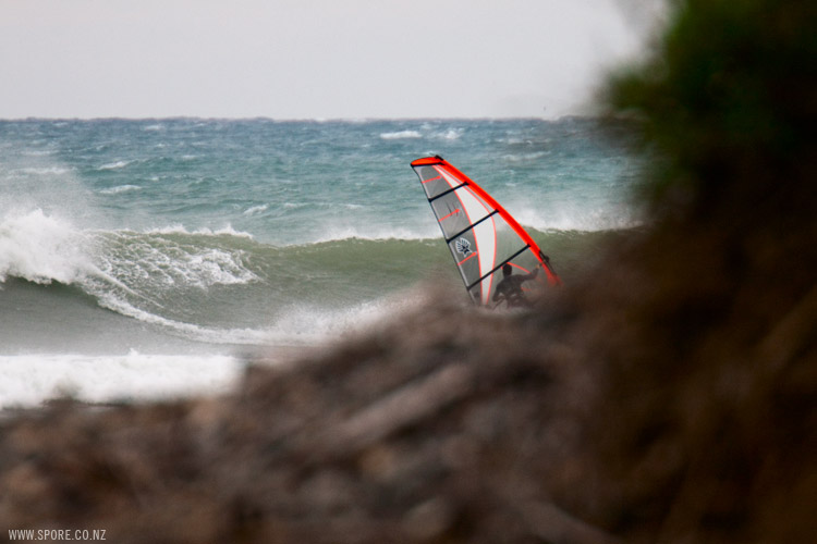 wind surfing taranaki new zealand